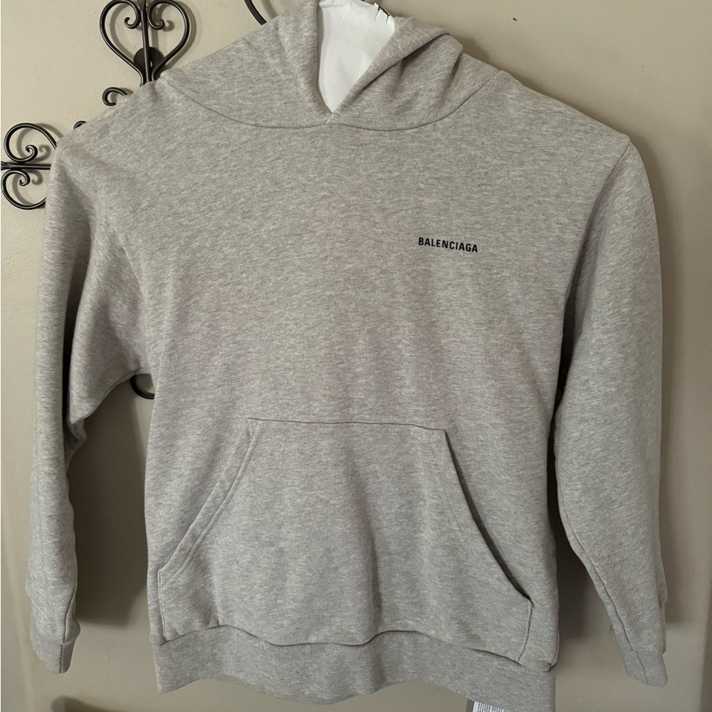Never worn, NWT, boys balenciaga sweat shirt